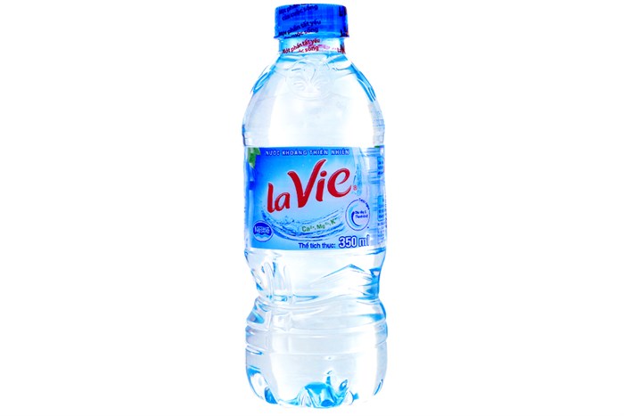 Nước khoáng La Vie chai 350 ml
